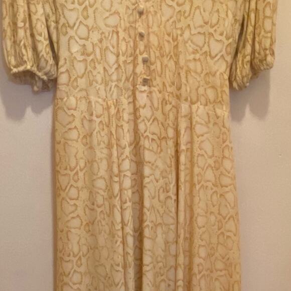 Faithful and brand Delia midi dress size L fits like a M - Picture 6 of 7